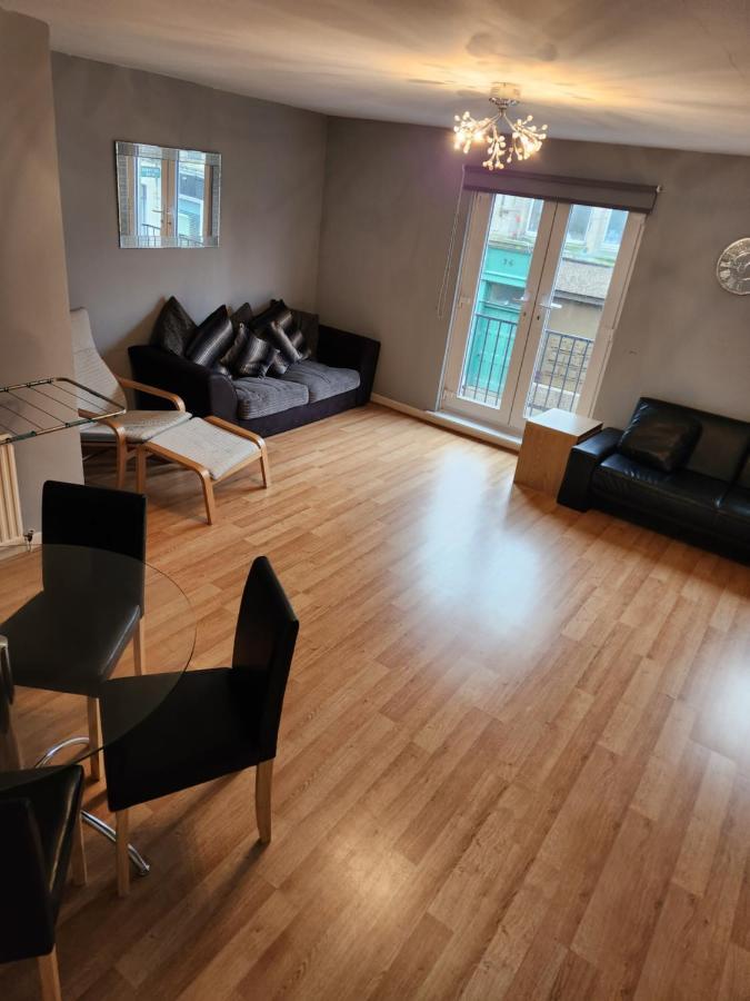 No 11 3 Bed Serviced Appartment Town Centre Girvan Kültér fotó
